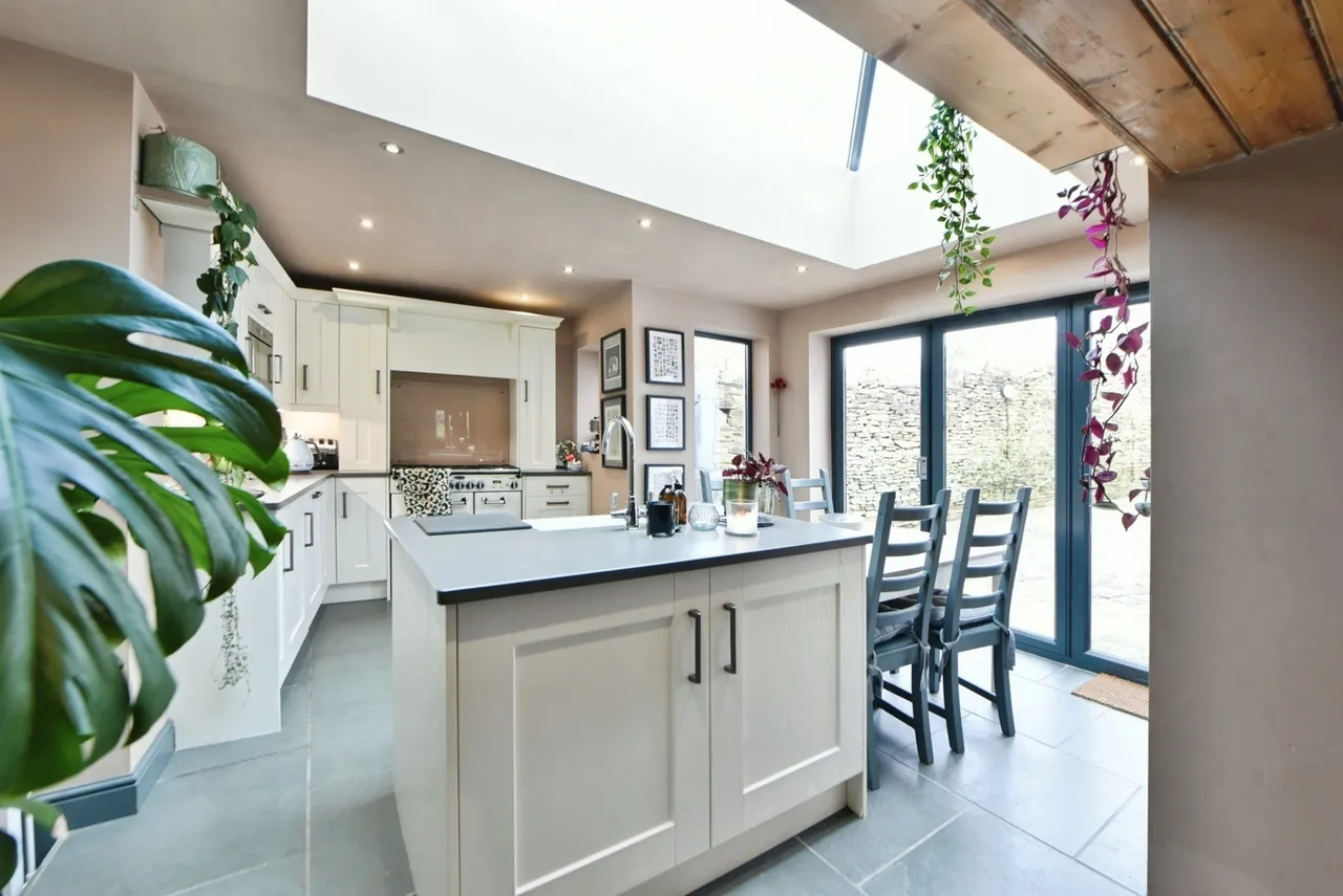 Heald Wood Road, Woodley, Stockport, Greater Manchester, SK6, photo 6