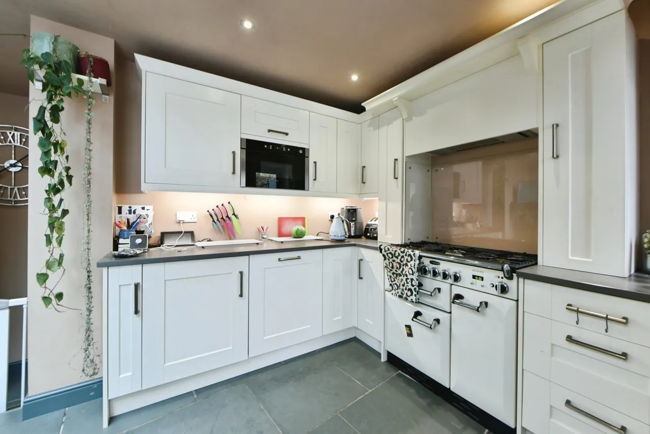 Heald Wood Road, Woodley, Stockport, Greater Manchester, SK6, photo 19