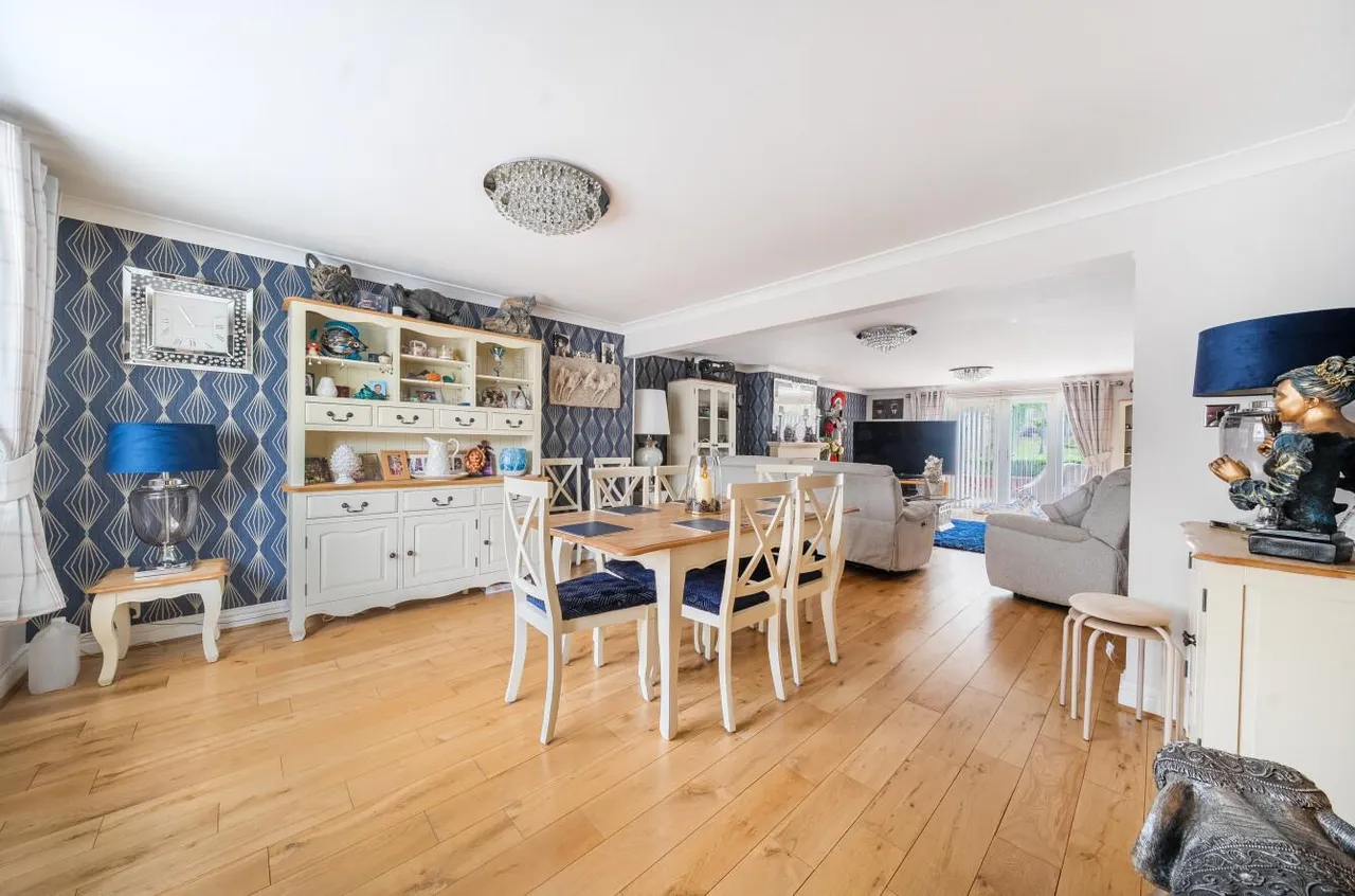 Exception Home & Detached Annex, Addington, photo 3