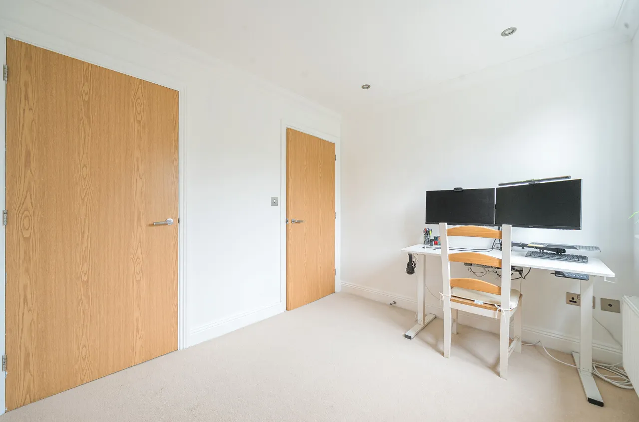 Roebuck Estate, Binfield, Bracknell, Berkshire, RG42 4ET, photo 7