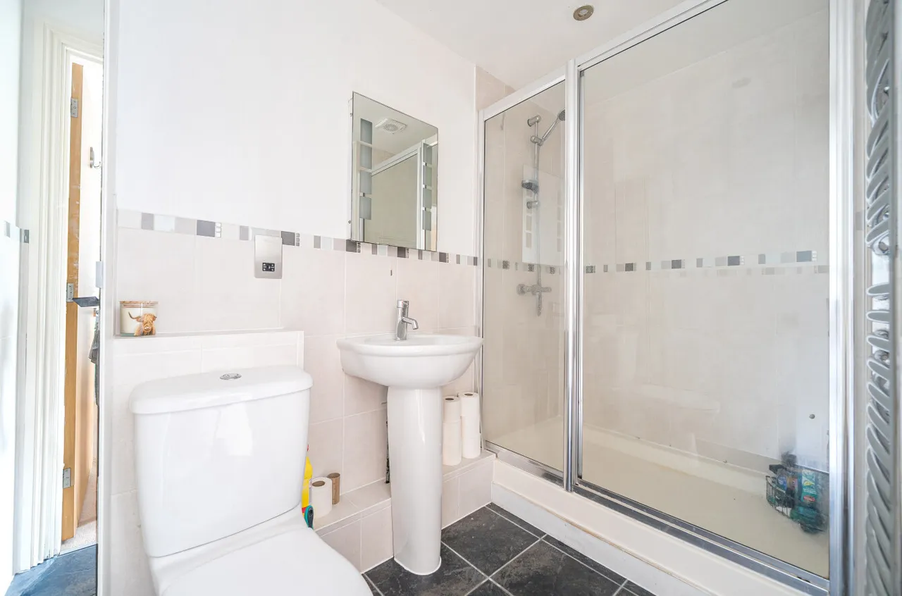 Roebuck Estate, Binfield, Bracknell, Berkshire, RG42 4ET, photo 8