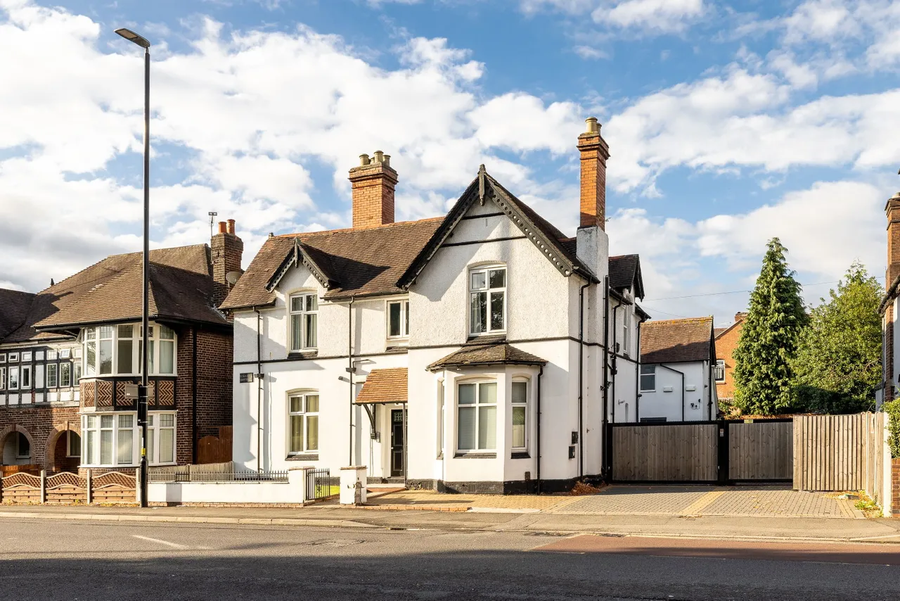 16 bed house for sale — Binley Road, Coventry, CV3 1JE