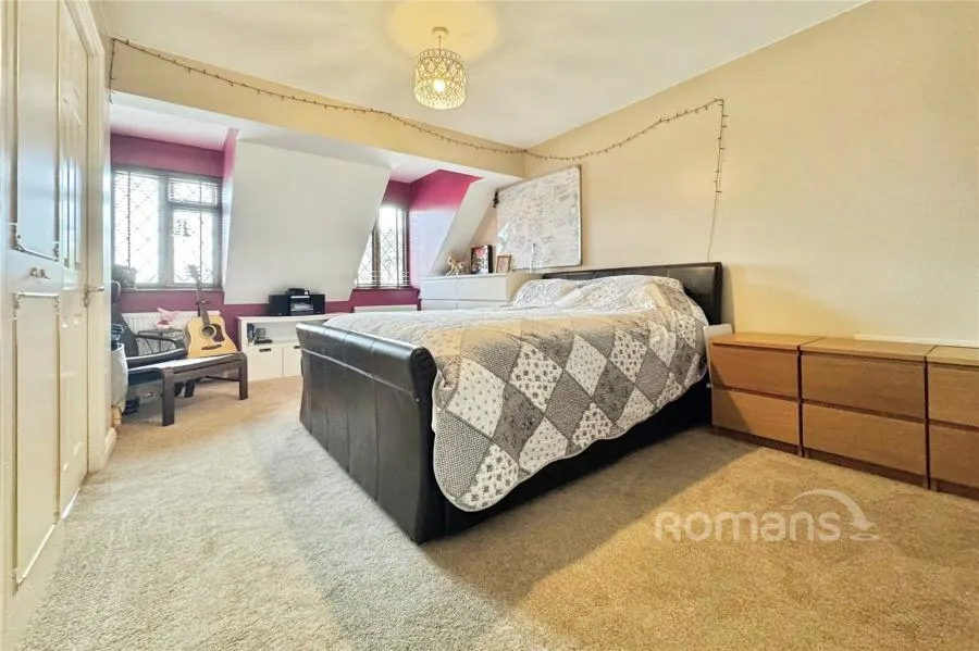 Raeburn Way, College Town, GU47, photo 19