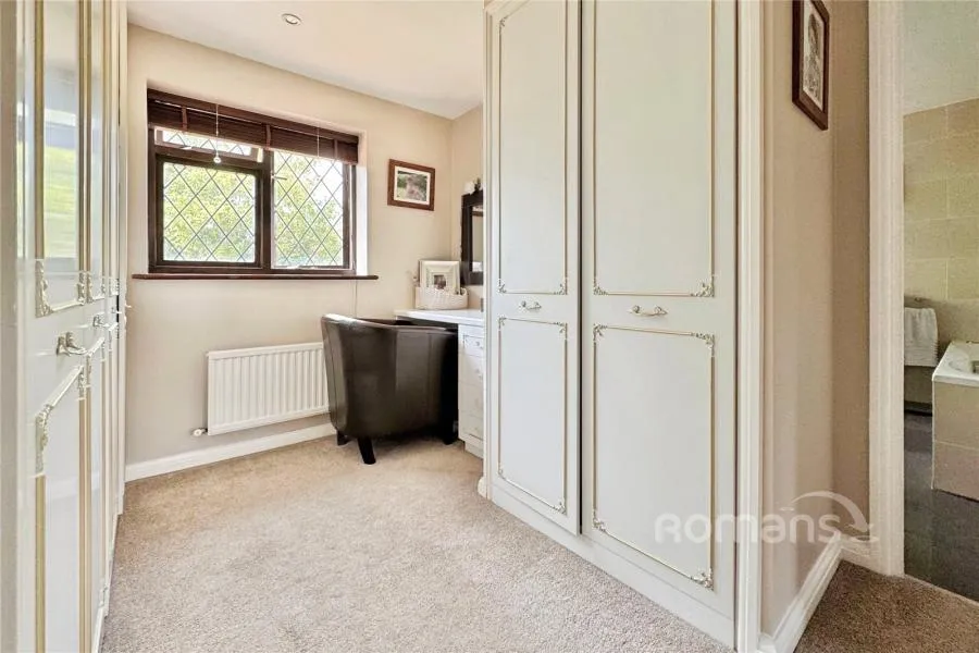 Raeburn Way, College Town, GU47, photo 16