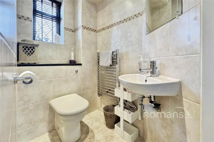 Raeburn Way, College Town, GU47, photo 12