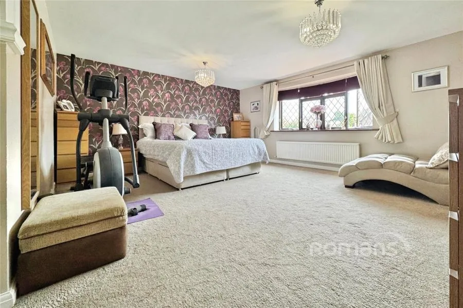 Raeburn Way, College Town, GU47, photo 15