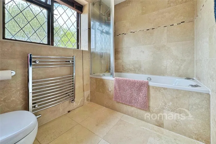 Raeburn Way, College Town, GU47, photo 25