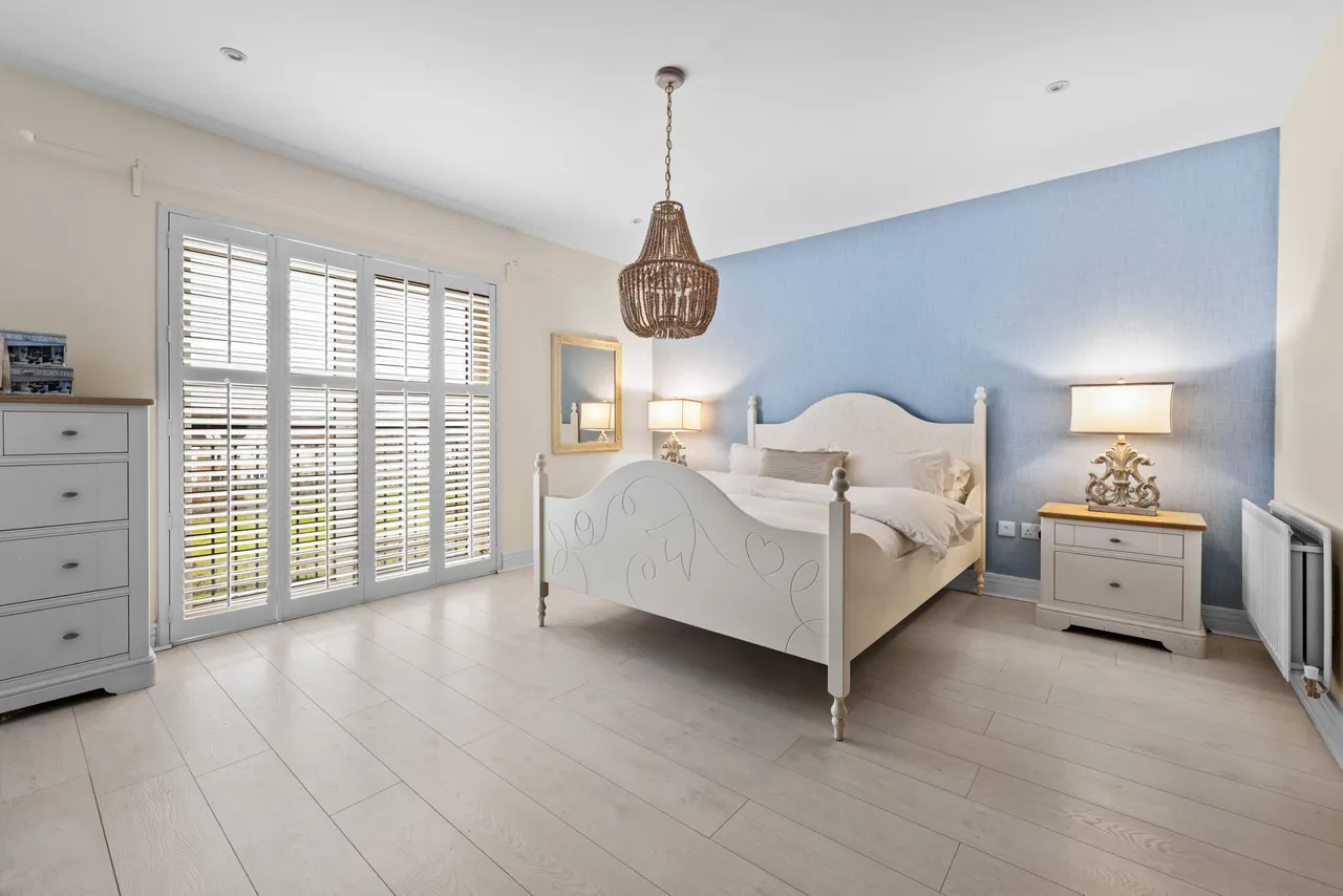 Frederick Boulevard, Thorntonhall, photo 12