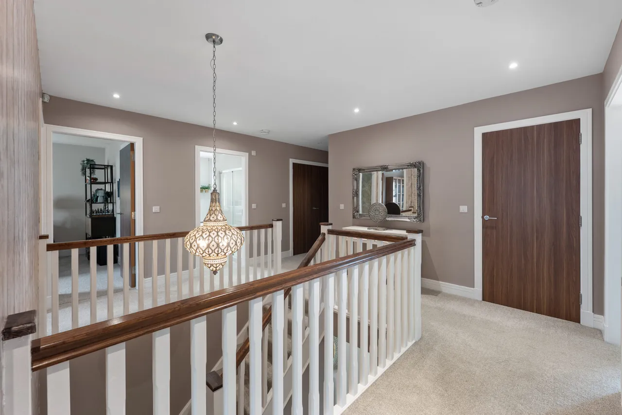 Frederick Boulevard, Thorntonhall, photo 11