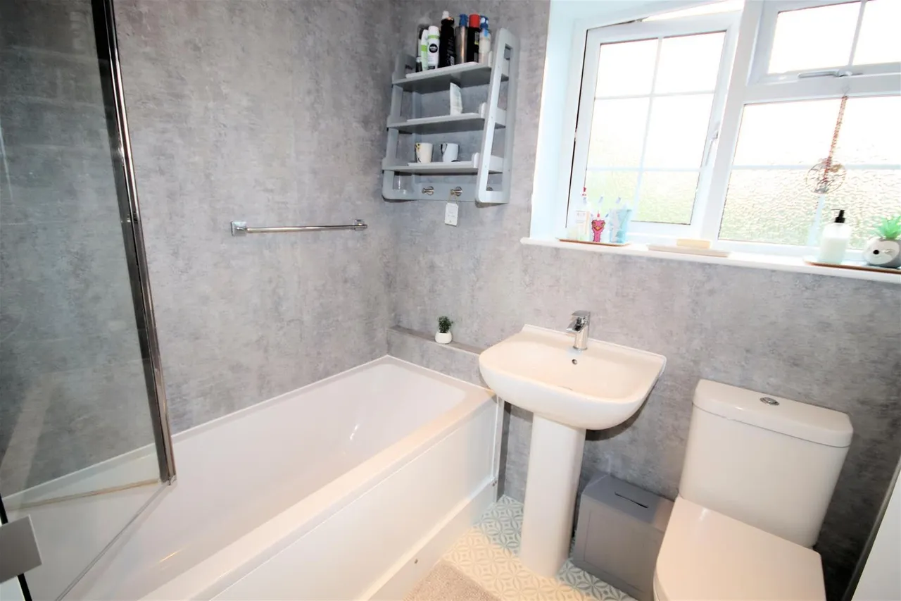 The Meadows, Wingfield, Leighton Buzzard, Bedfordshire LU7 9QN, photo 6