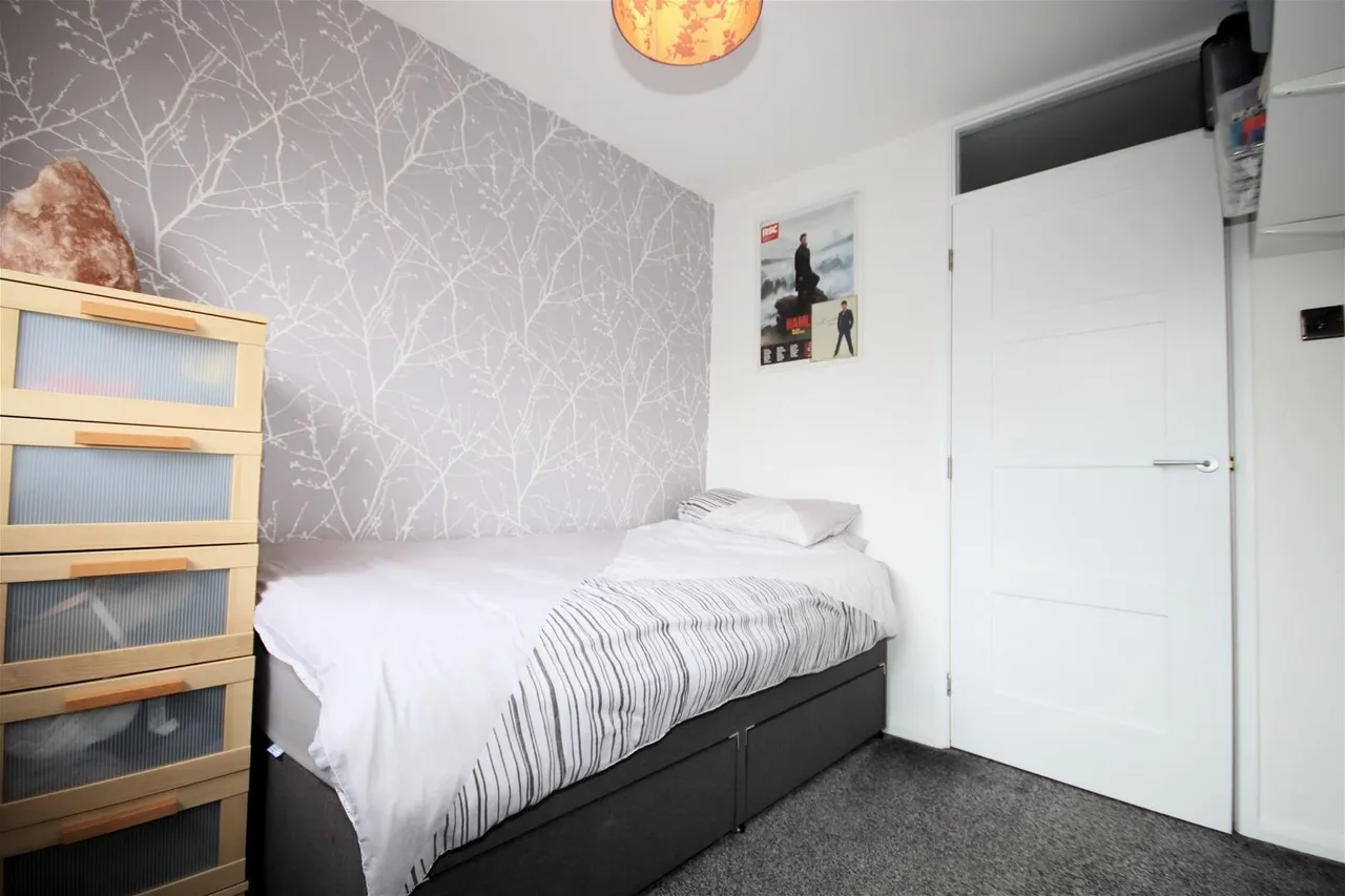 The Meadows, Wingfield, Leighton Buzzard, Bedfordshire LU7 9QN, photo 19