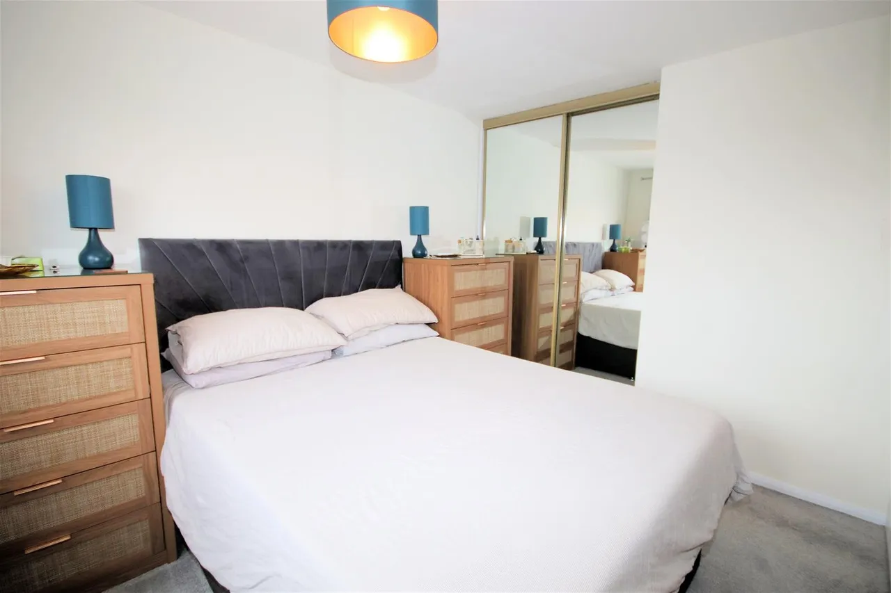 The Meadows, Wingfield, Leighton Buzzard, Bedfordshire LU7 9QN, photo 16