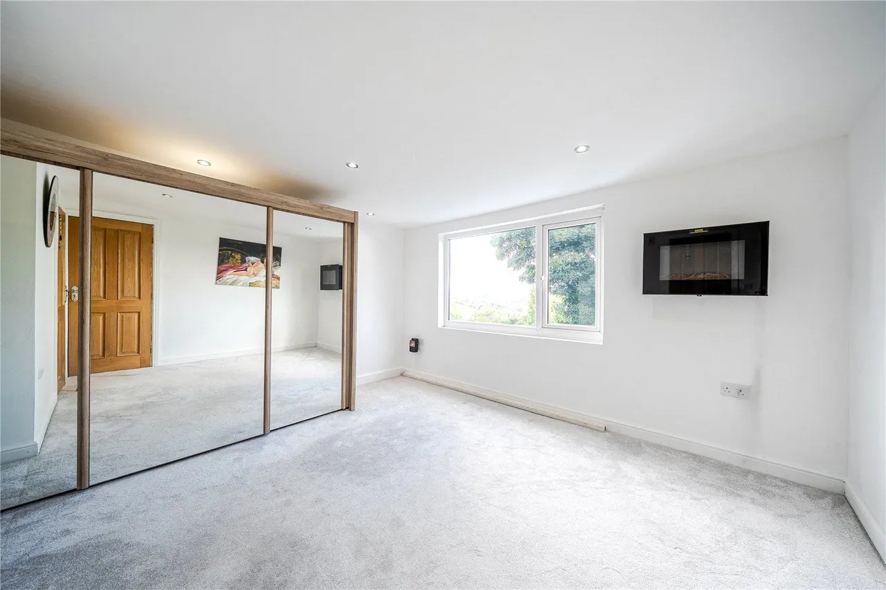 Causeway Side, Linthwaite, HD7, photo 12