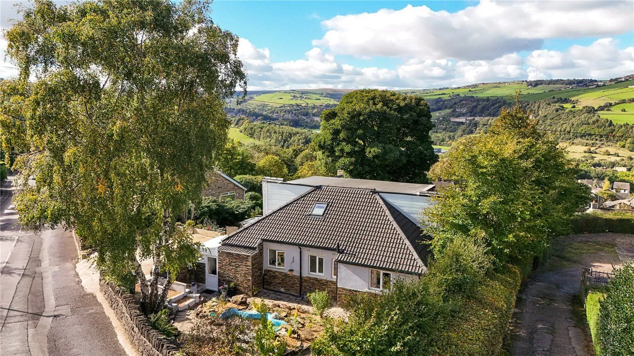 Causeway Side, Linthwaite, HD7, photo 20