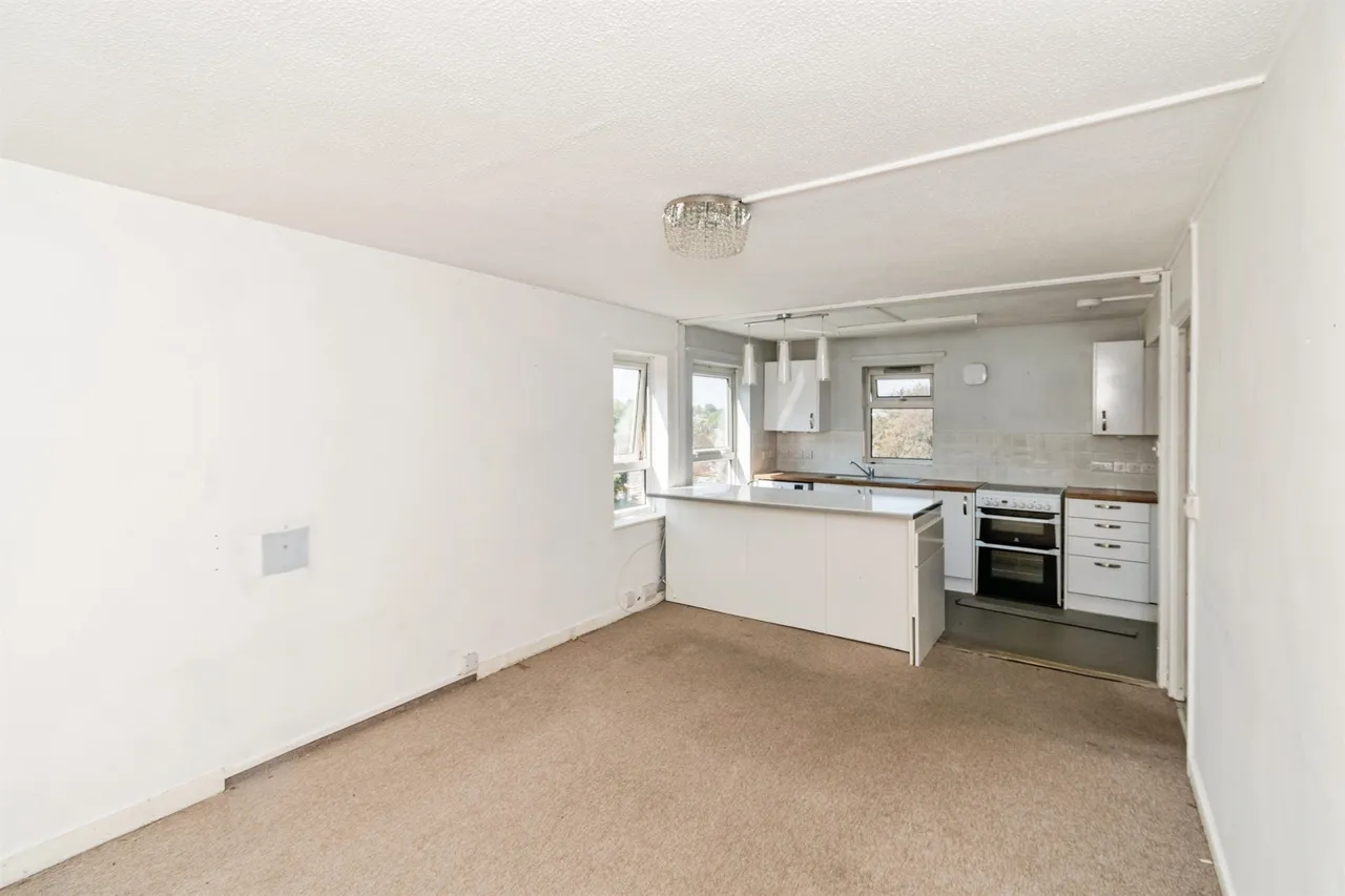 Winnall Manor Road, Winchester, photo 4