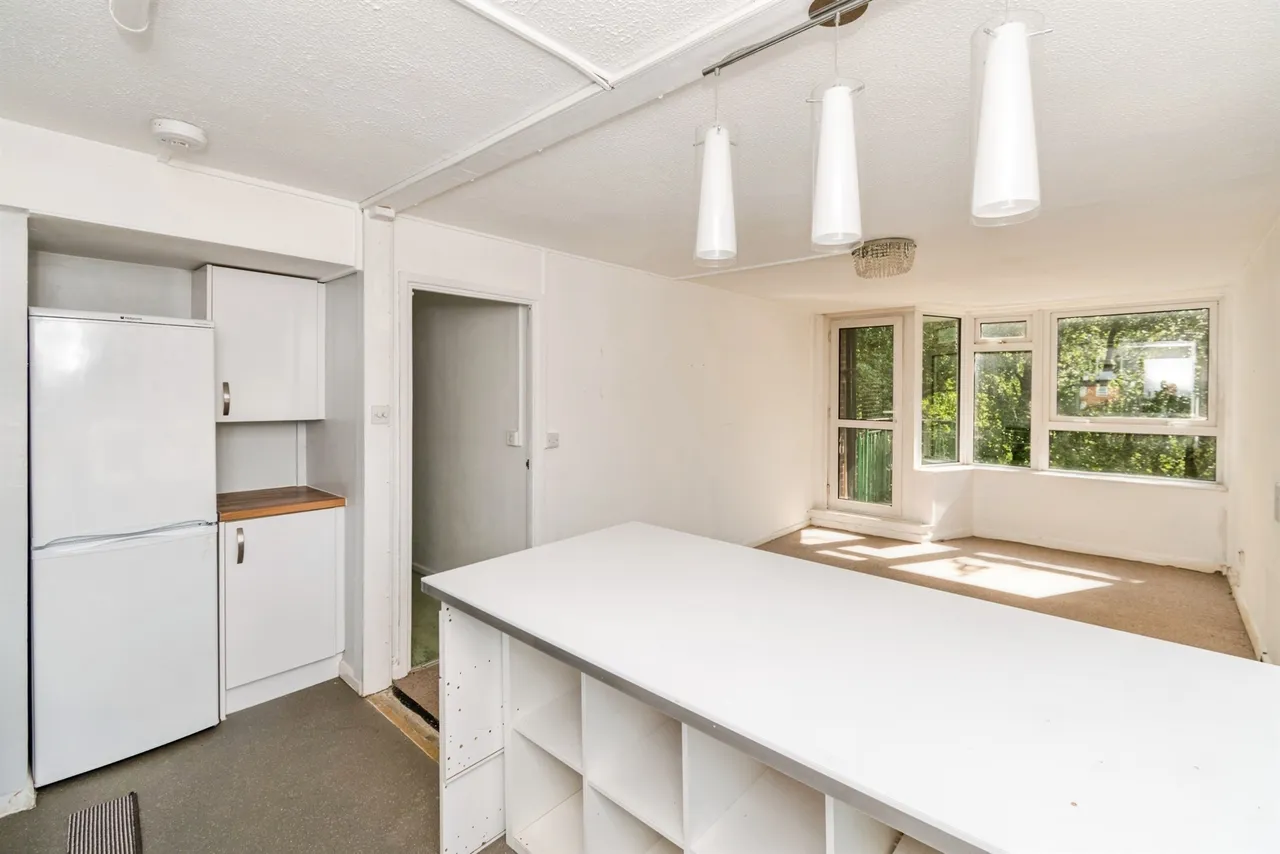 Winnall Manor Road, Winchester, photo 10