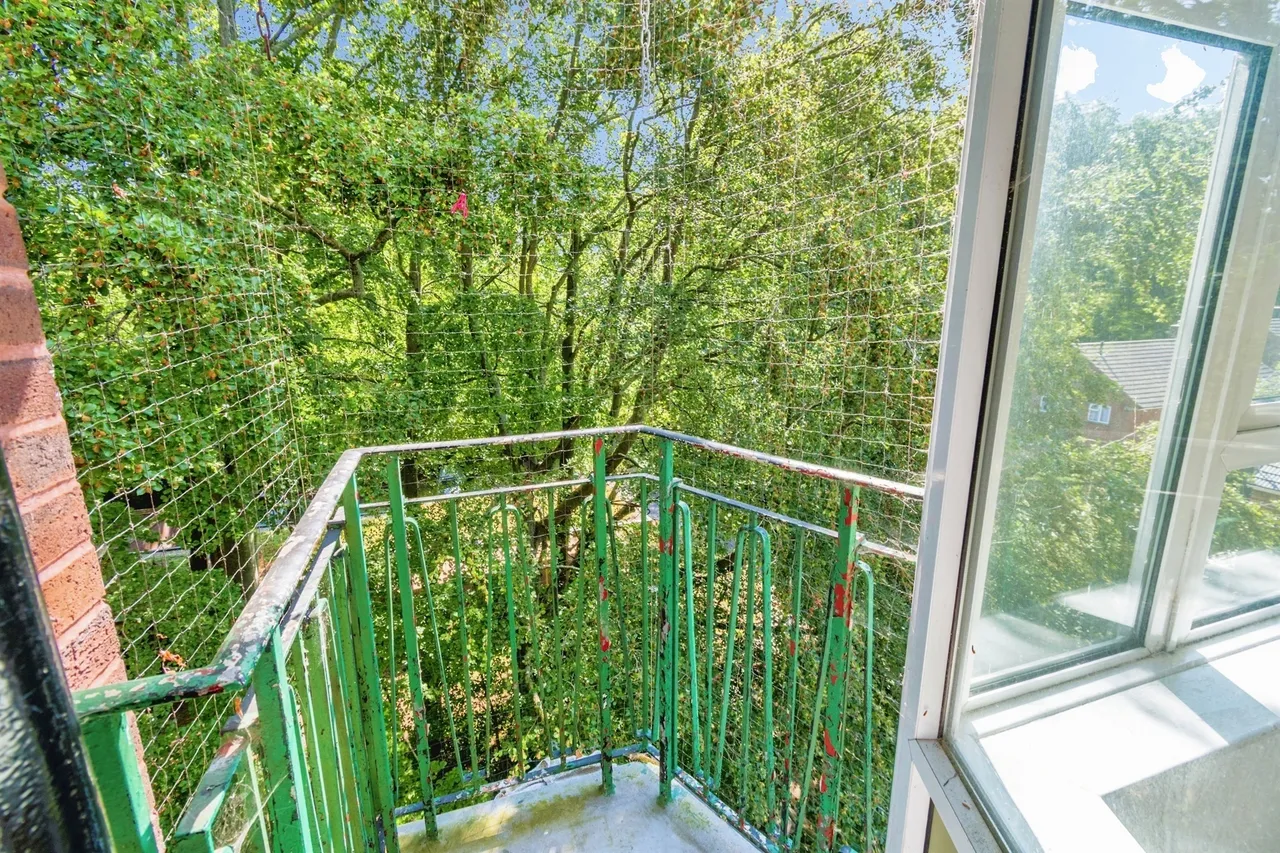 Winnall Manor Road, Winchester, photo 8