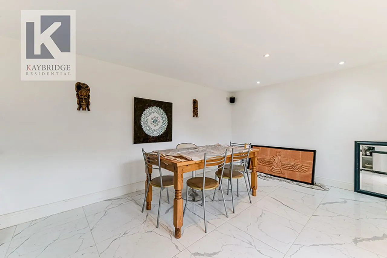 Tudor Avenue, Worcester Park, KT4, photo 18