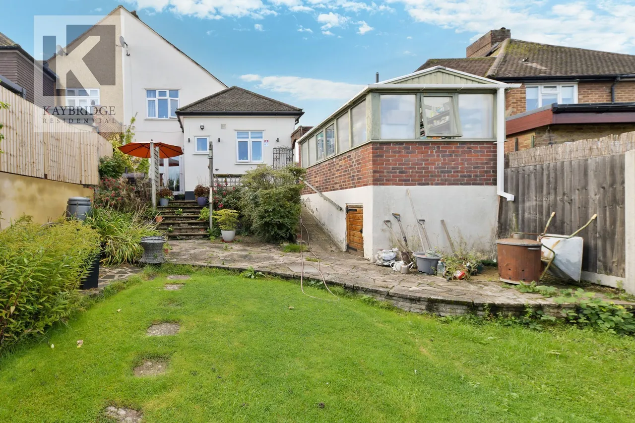 Tudor Avenue, Worcester Park, KT4, photo 23