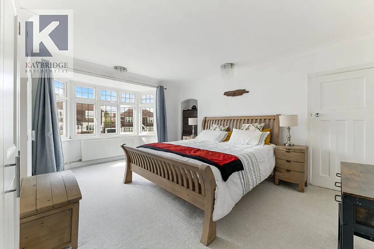 Tudor Avenue, Worcester Park, KT4, photo 16