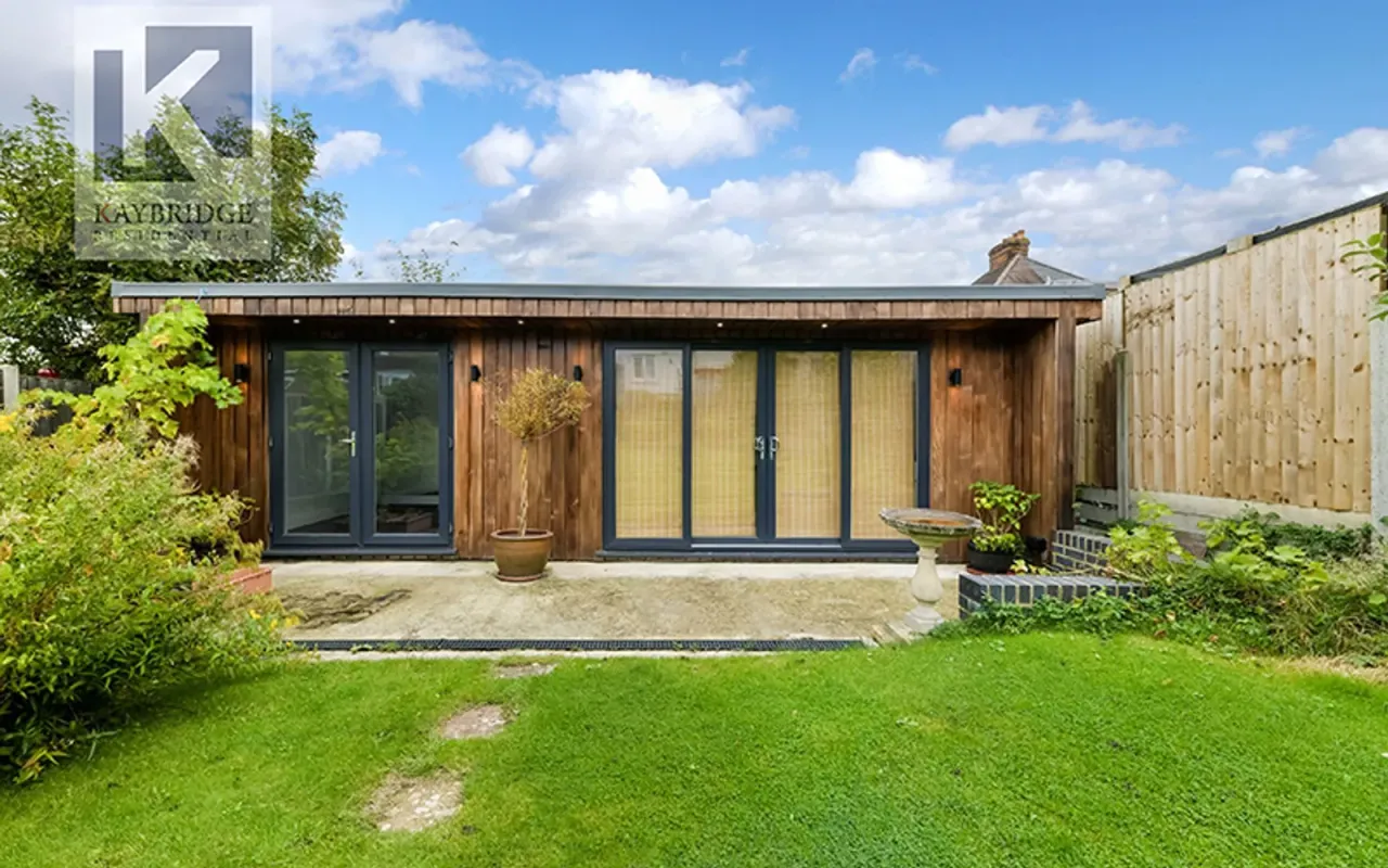 Tudor Avenue, Worcester Park, KT4, photo 17