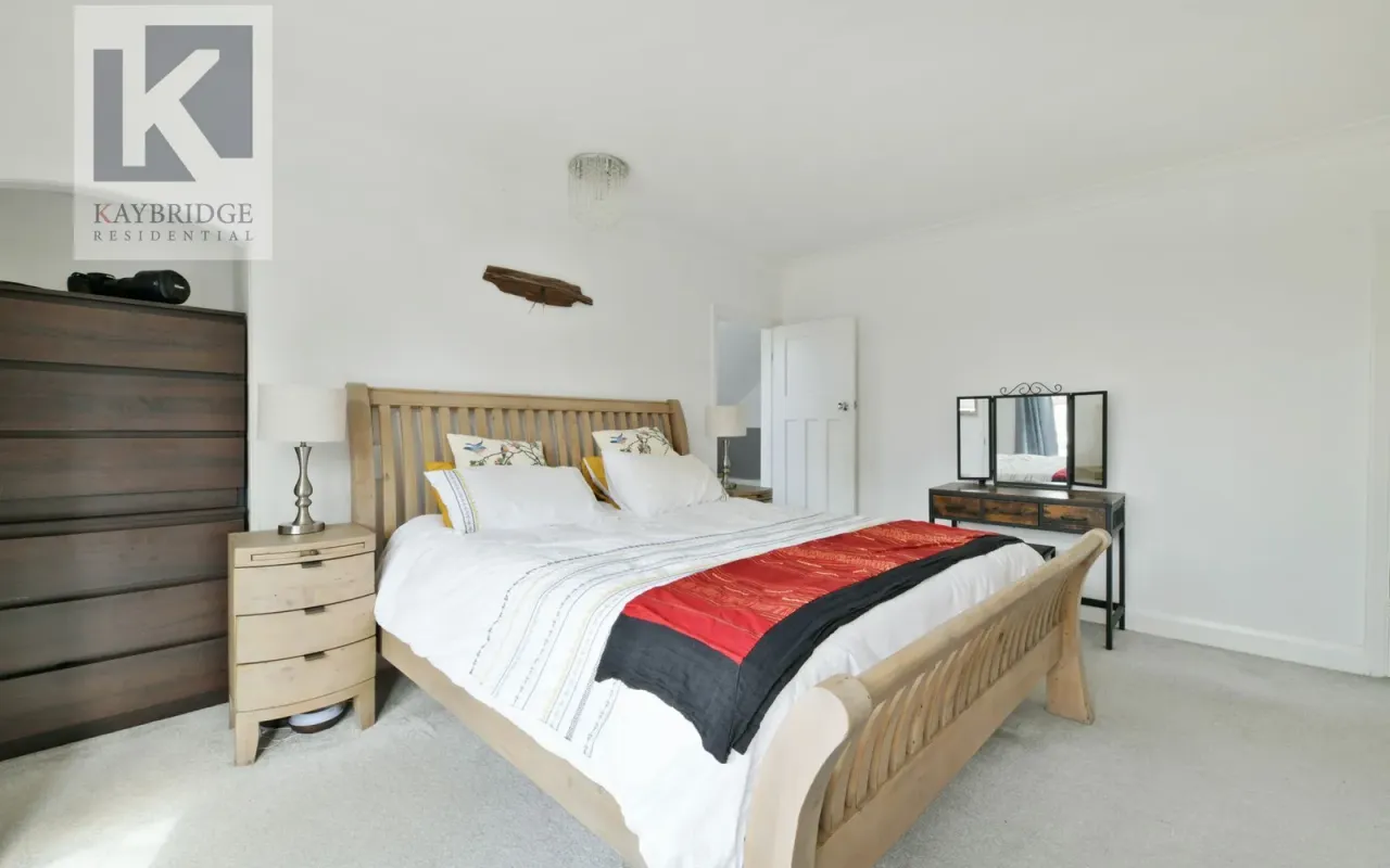 Tudor Avenue, Worcester Park, KT4, photo 12