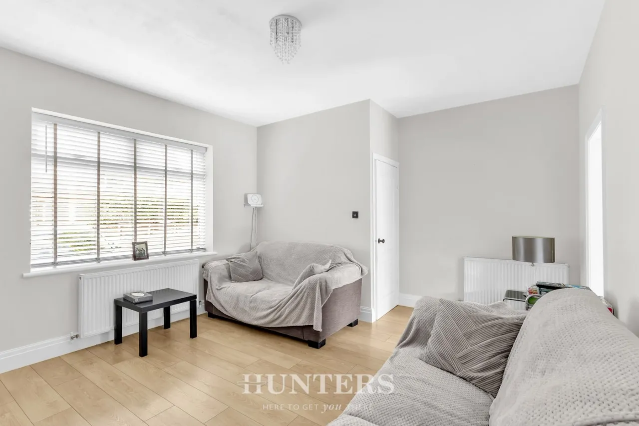 Dale Road, Middleton, M24, photo 5