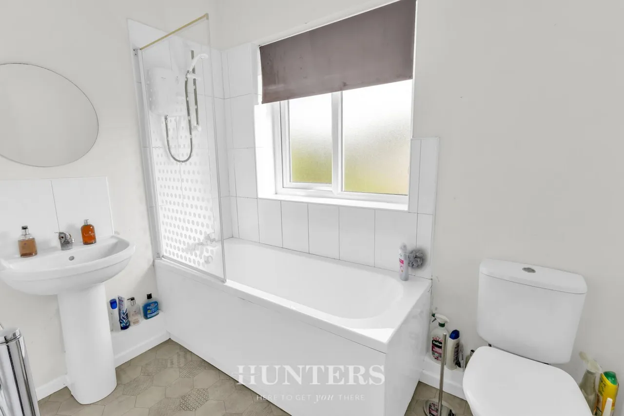 Dale Road, Middleton, M24, photo 12