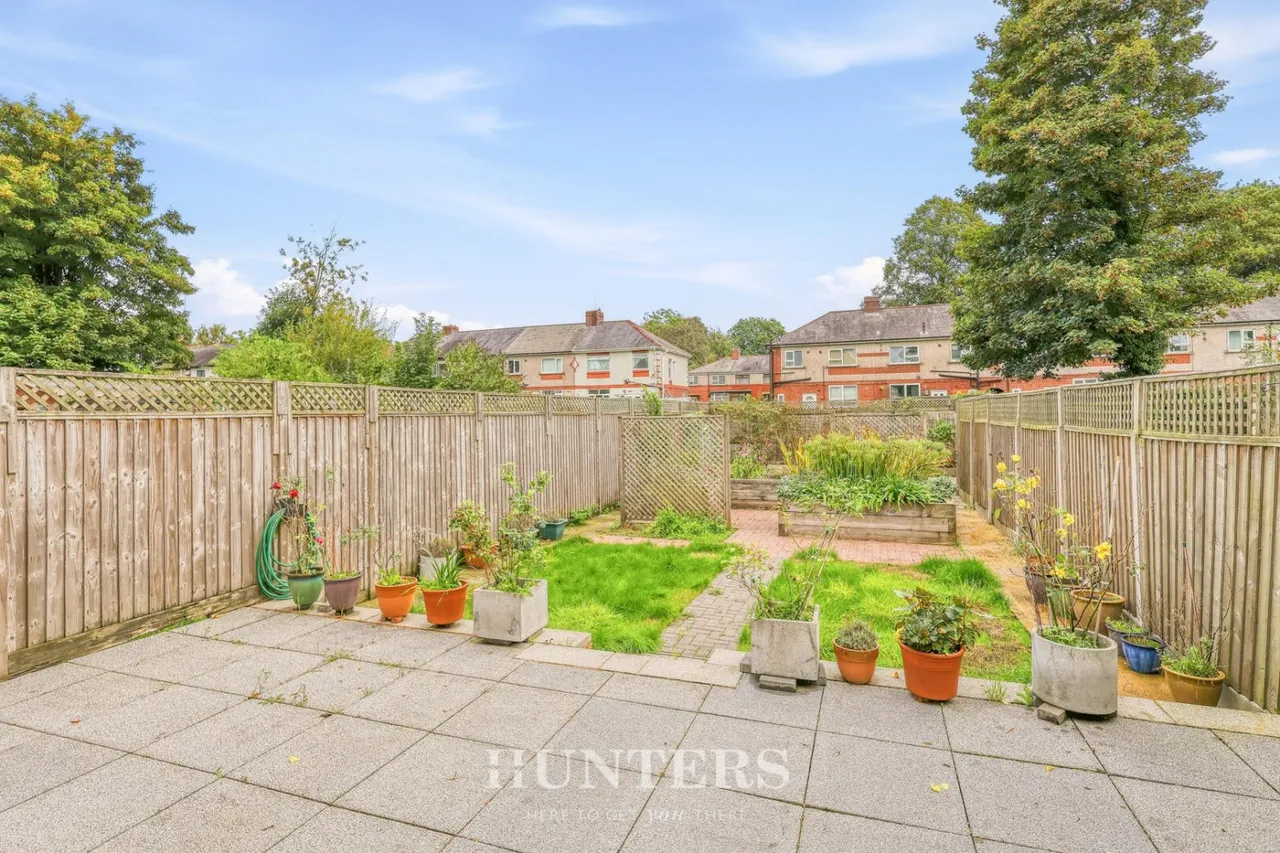 Dale Road, Middleton, M24, photo 2