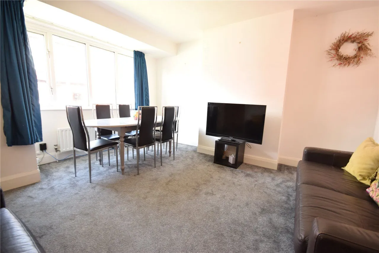 Vicarage Terrace, Leeds, LS5, photo 2