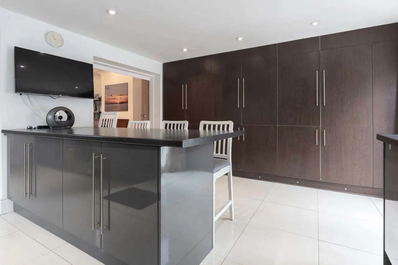 Welland Lodge Road, Cheltenham, photo 6
