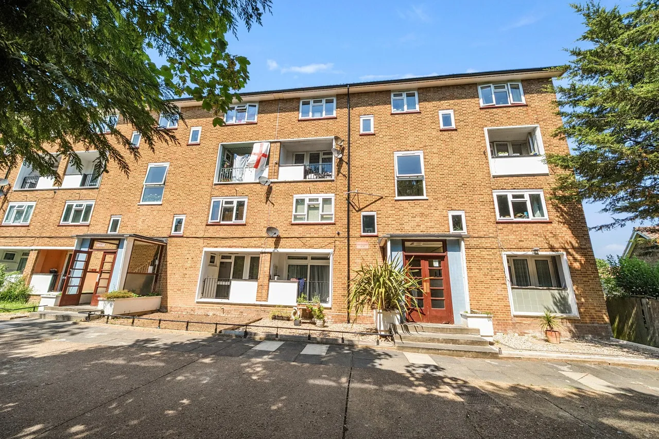 Lawrie Park Gardens, SE26, photo 2