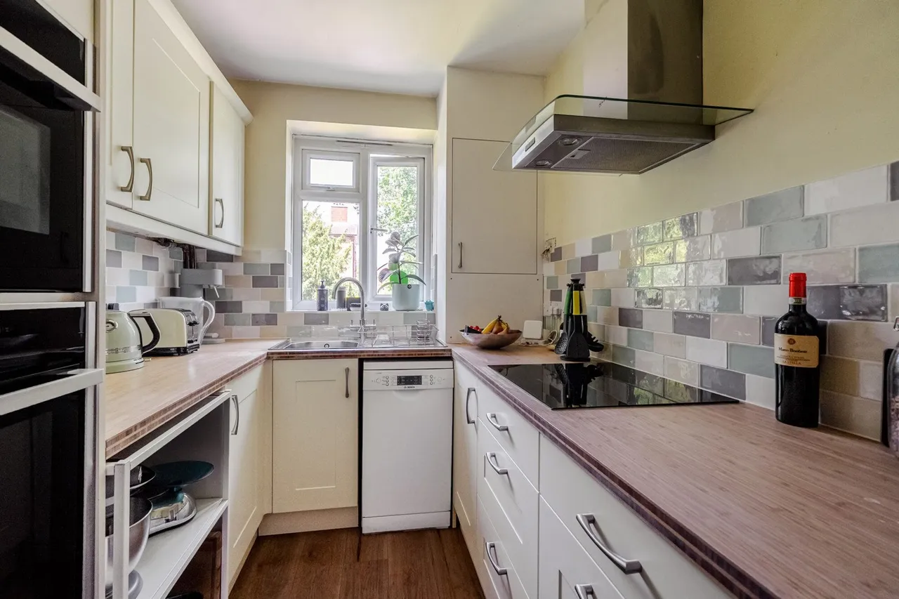 Lawrie Park Gardens, SE26, photo 14