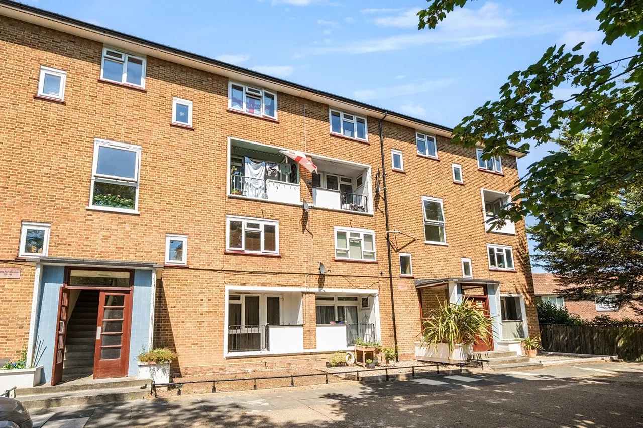 Lawrie Park Gardens, SE26, photo 13