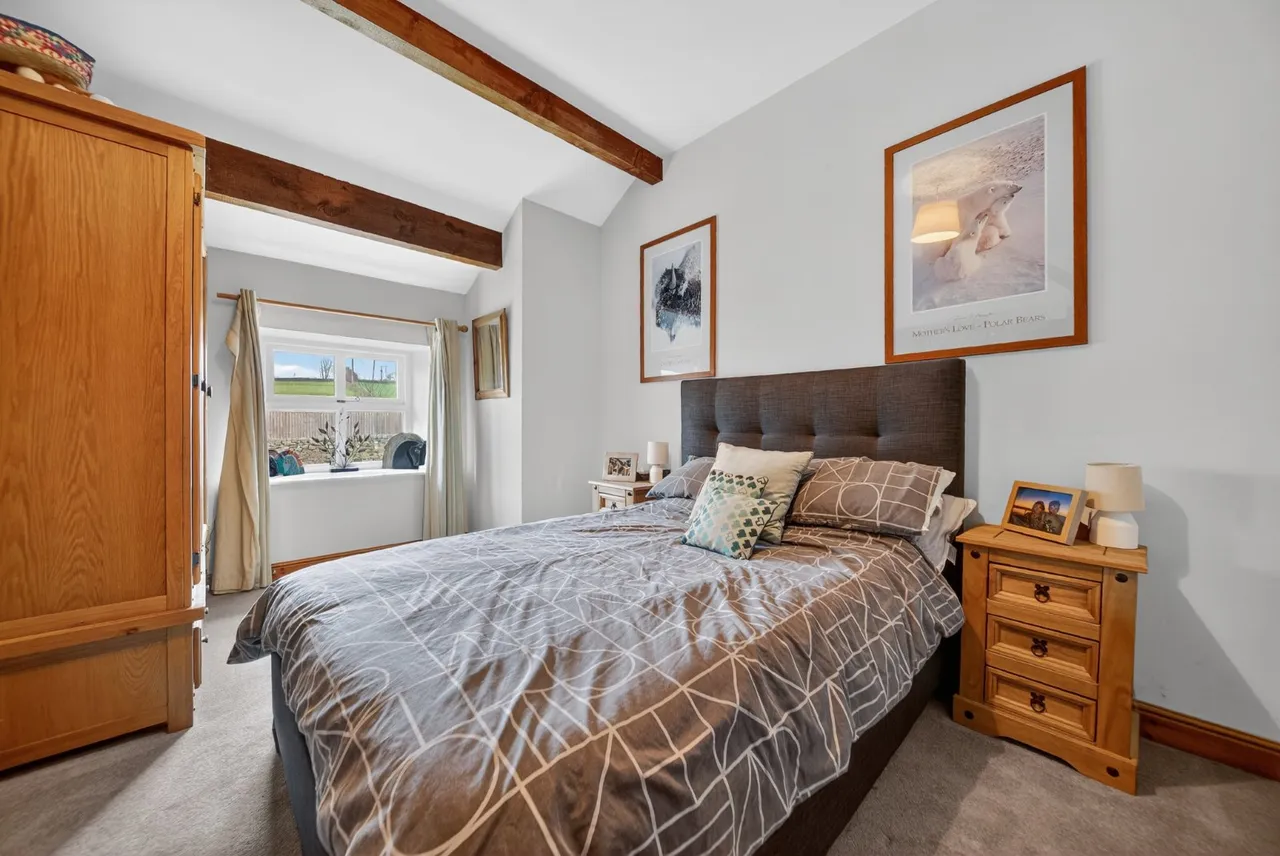 Carlton Lane, Guiseley, LS20, photo 11