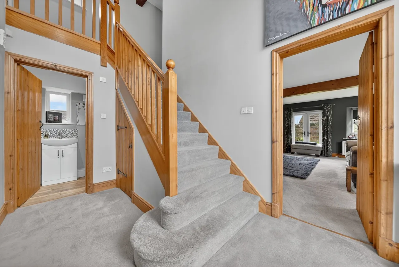 Carlton Lane, Guiseley, LS20, photo 7