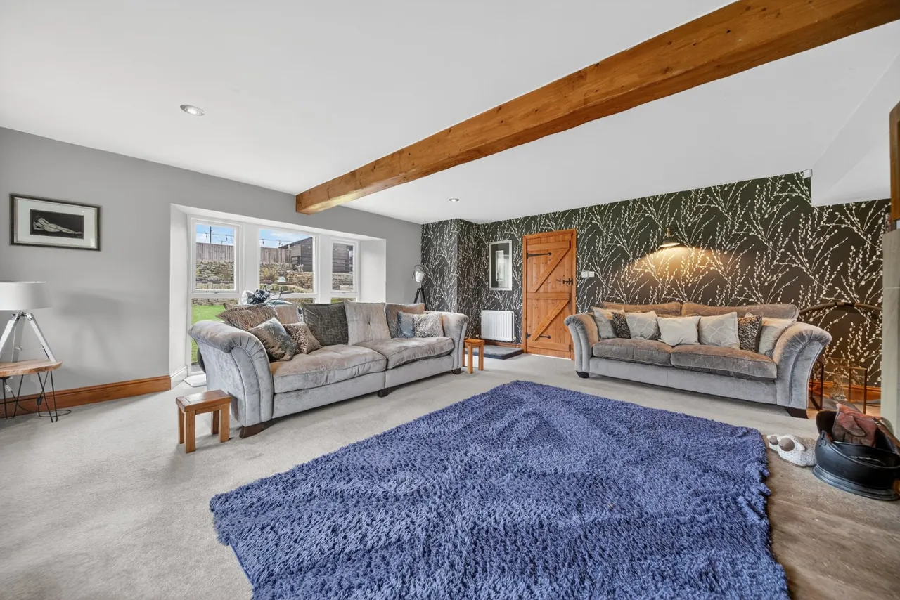 Carlton Lane, Guiseley, LS20, photo 5
