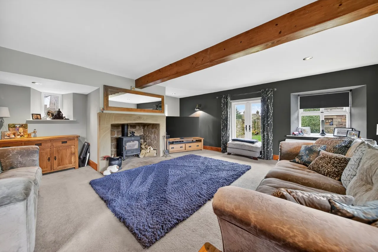 Carlton Lane, Guiseley, LS20, photo 3