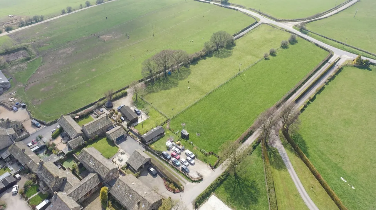 Carlton Lane, Guiseley, LS20, photo 14