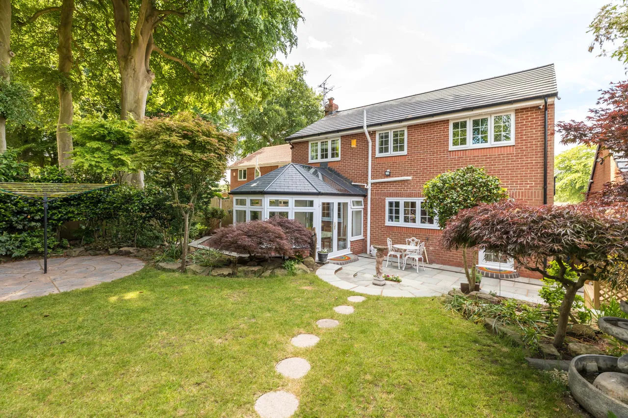 Smallshaw Close, Ashton-In-Makerfield, WN4, photo 18