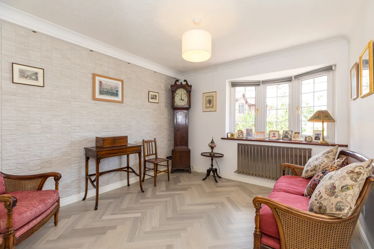 Smallshaw Close, Ashton-In-Makerfield, WN4, photo 11