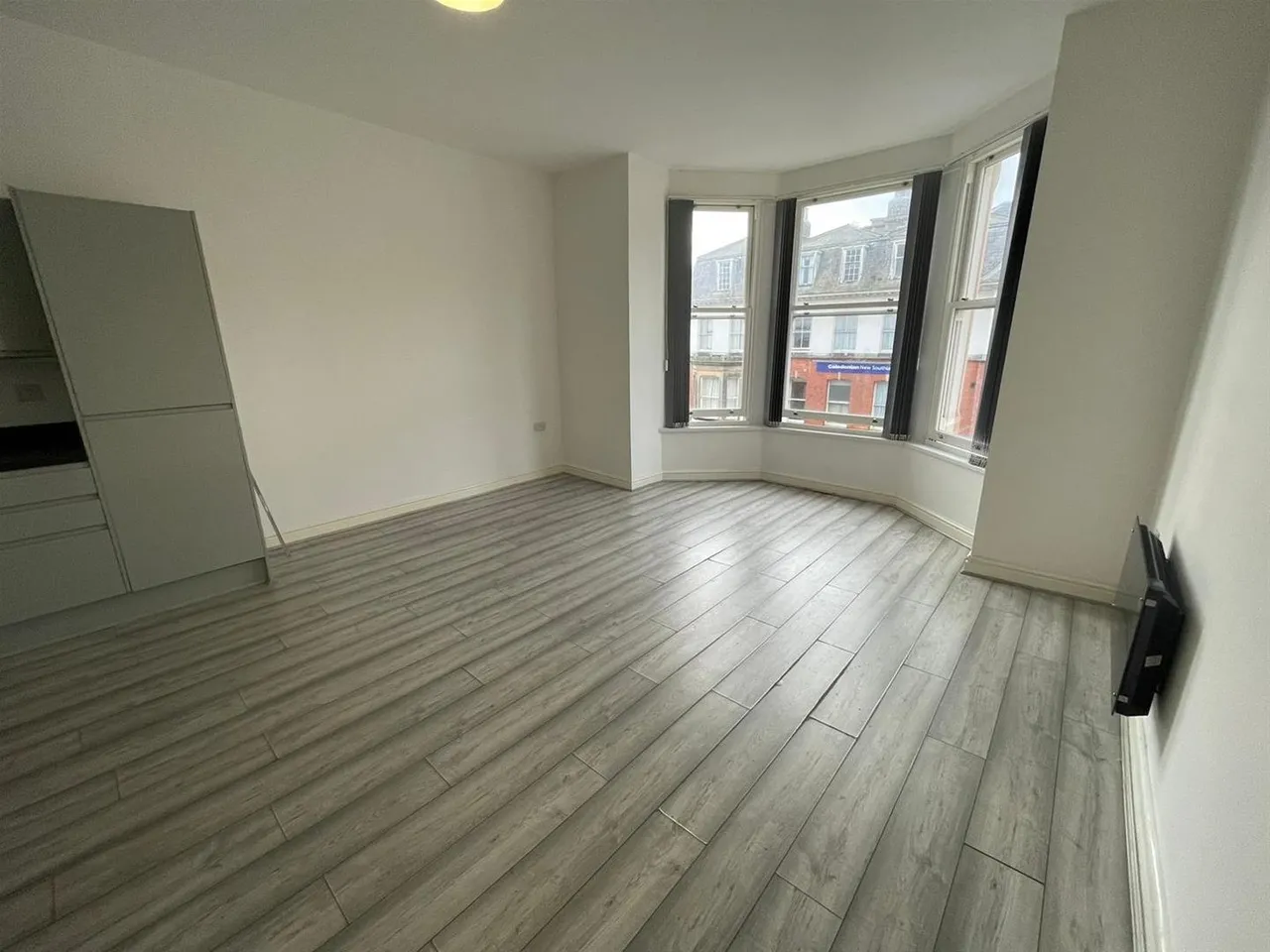 Prince Of Wales Terrace, Scarborough YO11 2EA, photo 2