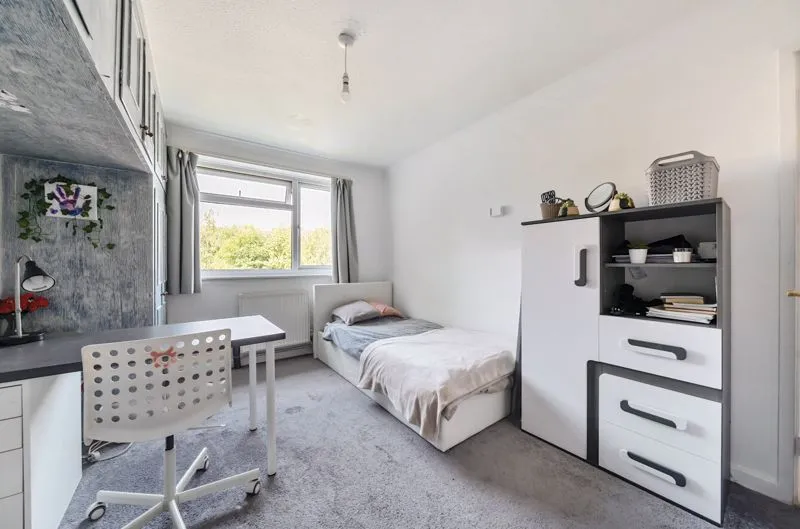 Hatherley Crescent, 21 Hatherley Crescent Sidcup Greater London Sidcup, SIDCUP, Kent, DA144JA, photo 8