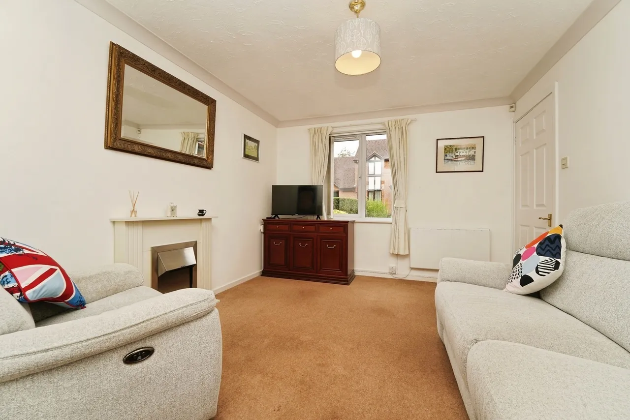 Glebe Farm Court, Up Hatherley, GL51, photo 8