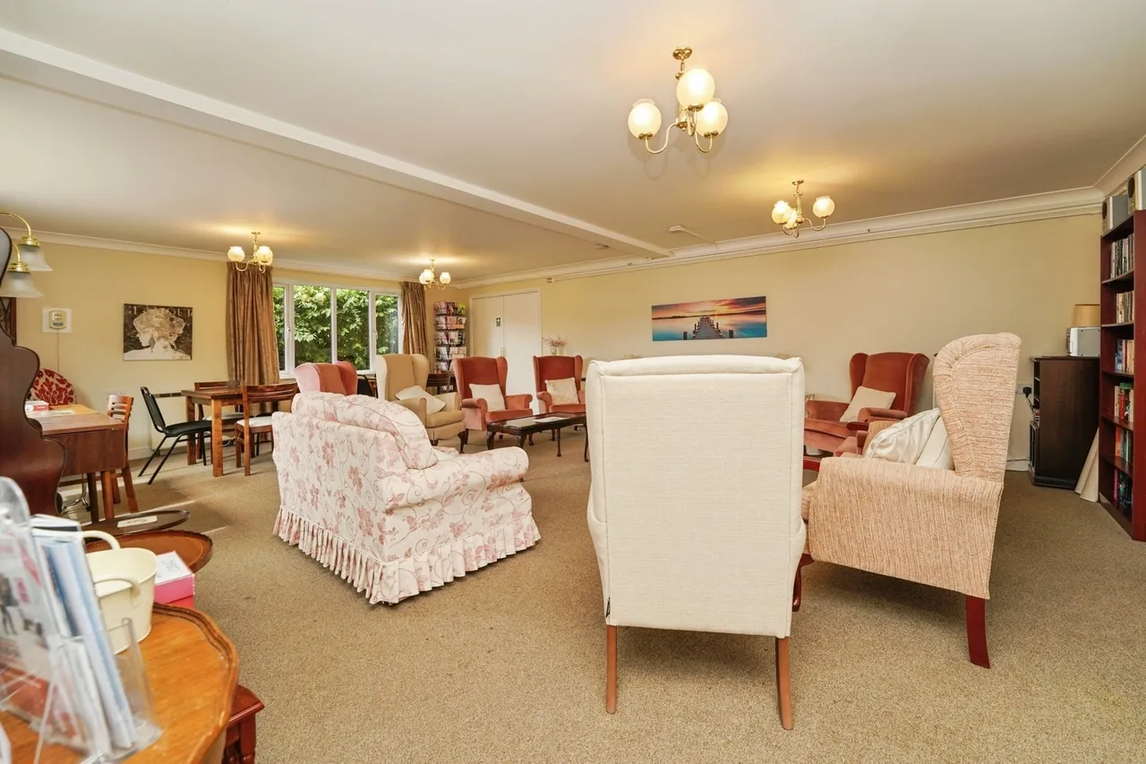 Glebe Farm Court, Up Hatherley, GL51, photo 10