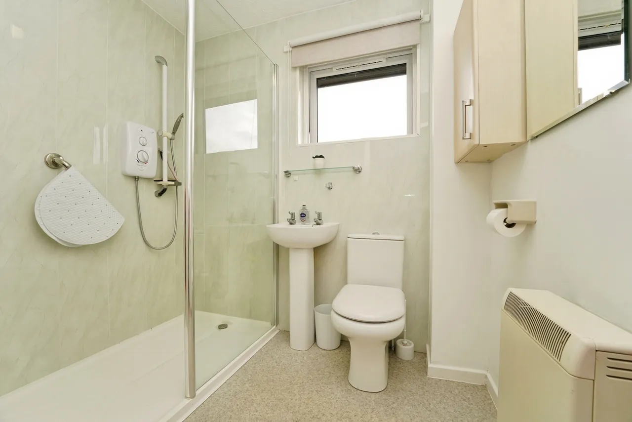 Glebe Farm Court, Up Hatherley, GL51, photo 6
