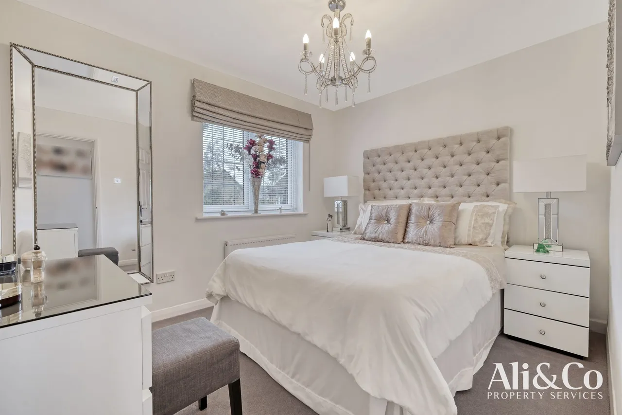 Conrad Close, Grays, Essex, RM16 2TW, photo 18