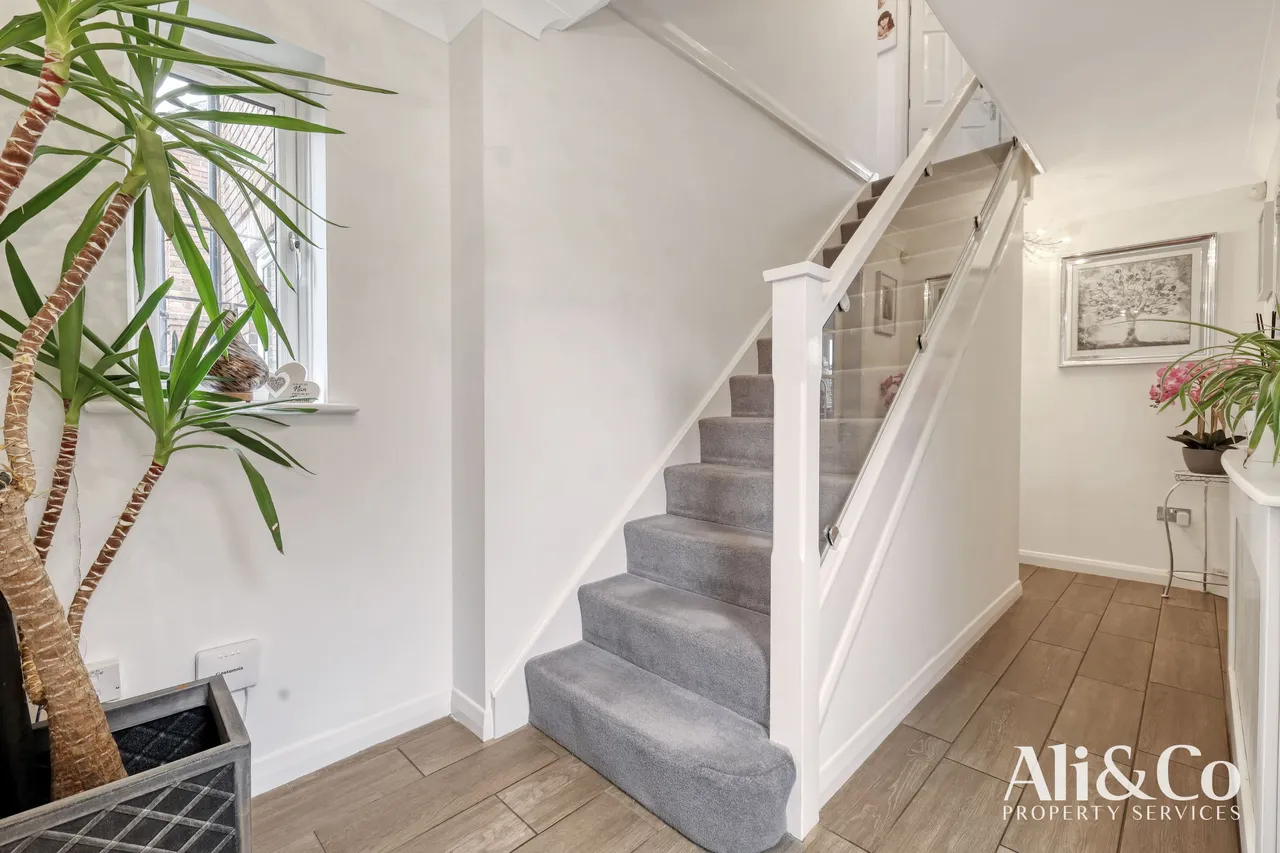 Conrad Close, Grays, Essex, RM16 2TW, photo 14