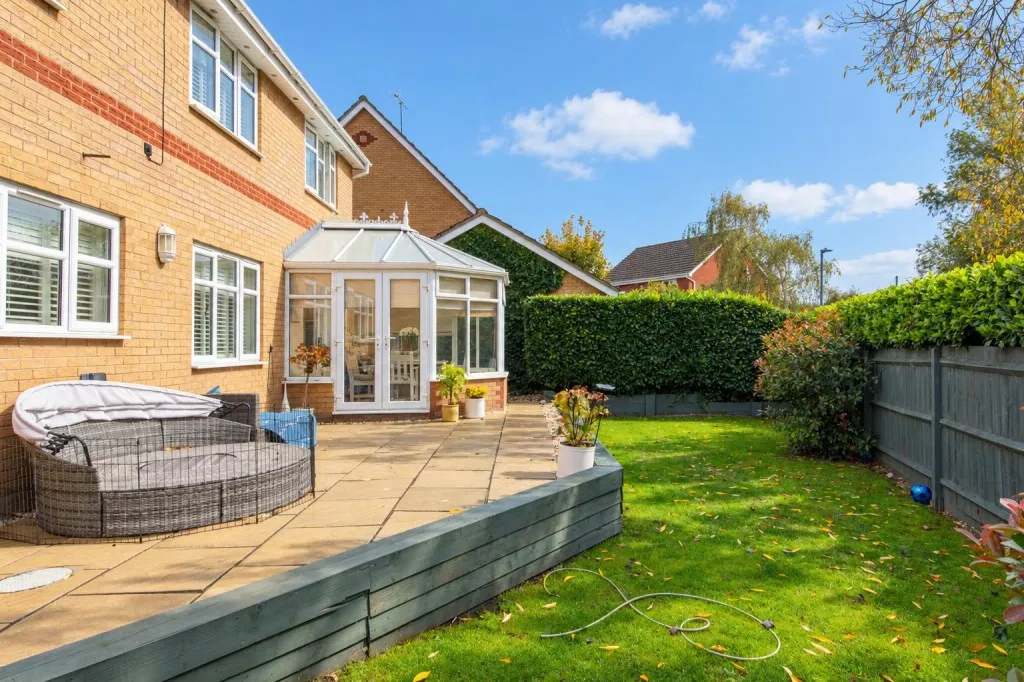 Thurston Drive, Kettering, photo 22