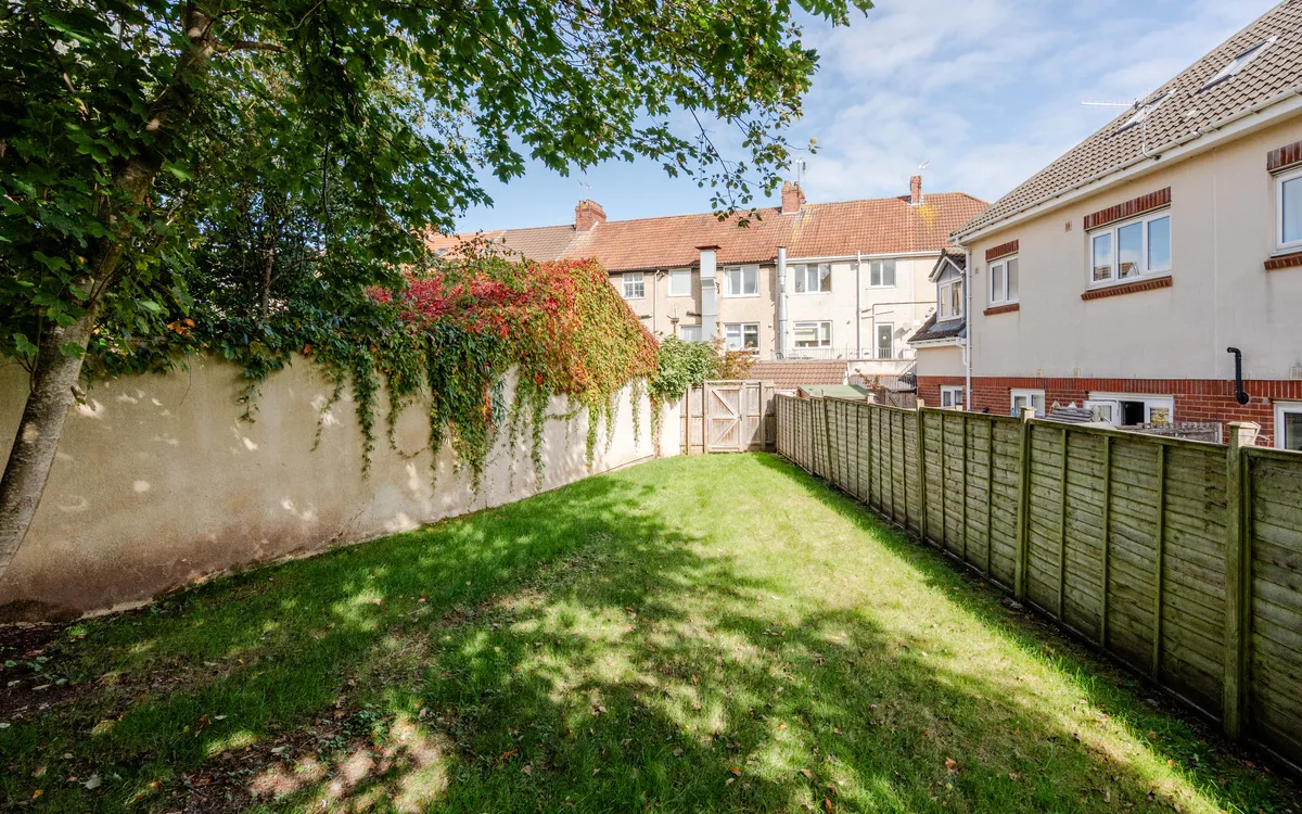 Lee Court, Henleaze, BS9, photo 16